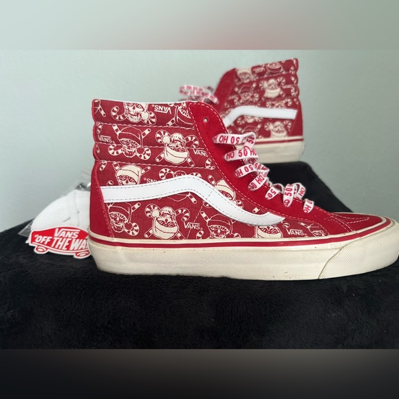 Rare Vans Christmas Pirate Santa SK8-HI - Picture 4 of 6